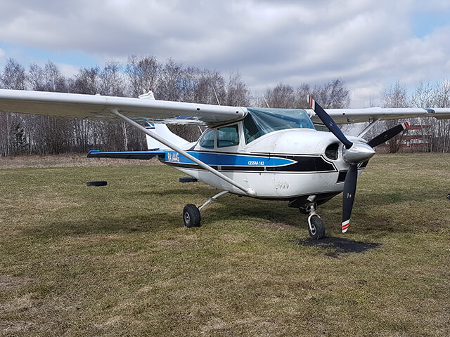 Ознакомительный полет на Cessna-182 (30 мин.) от poletomania Ознакомительный полет на Cessna-182 (30 мин.) от poletomania