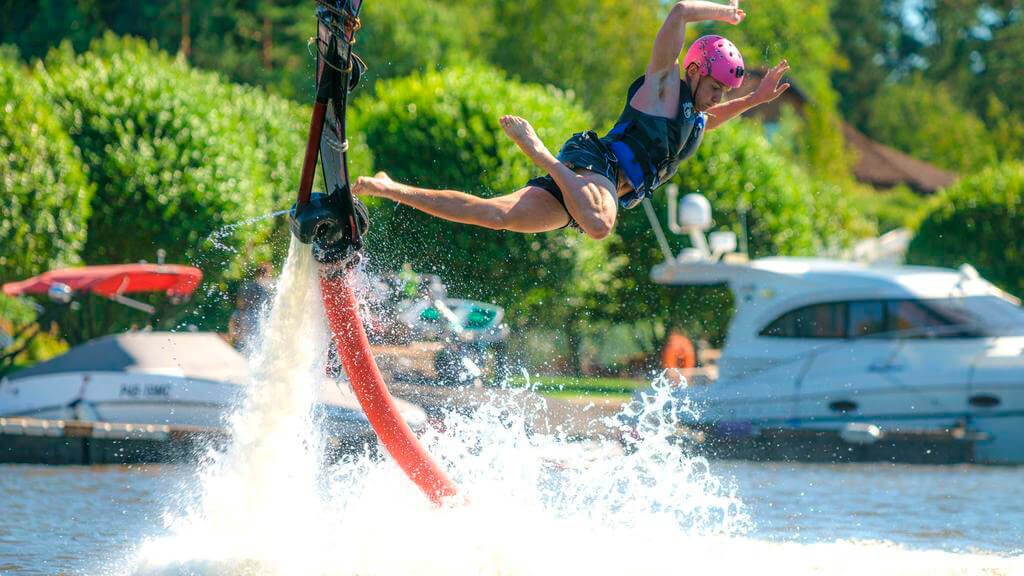 hoverboard_moswake.jpg